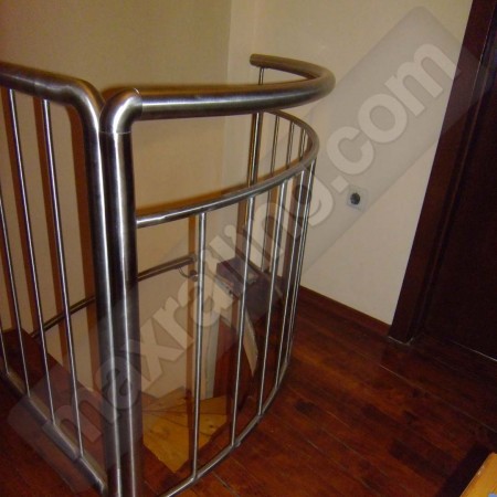 Иноксови парапети